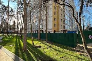 комерційна за адресою Соборна вул., 2