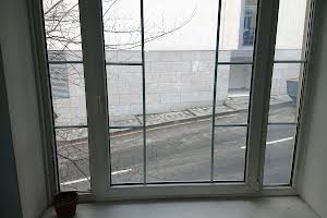 комерційна за адресою Громадянська вул., 5