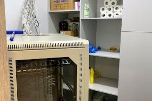 коммерческая по адресу Кловский спуск, 7