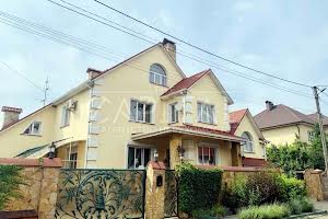 будинок за адресою с. Гора, Центральна вул., 30-В