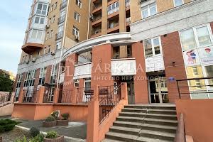 комерційна за адресою Почайнинська вул., 70