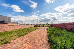 будинок за адресою с. Нові Петрівці, вул. Озерна