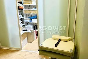 комерційна за адресою Верхогляда Андрія, 2