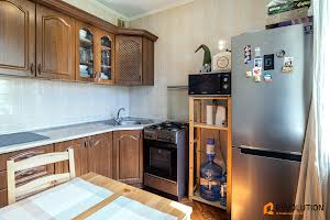 квартира за адресою Ревуцького вул., 30/1