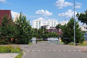 комерційна за адресою Лейбніца вул., 3