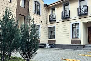 квартира за адресою Євгена Озаркевича вул., 14