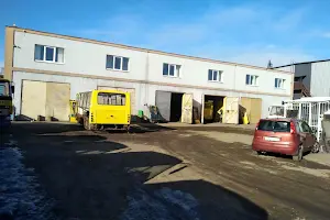 комерційна за адресою Погребський шлях, 66