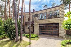будинок за адресою Олени Теліги вул.