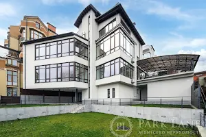 будинок за адресою Локомотивна вул., 21