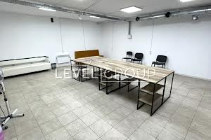 комерційна за адресою Одеська вул., 68