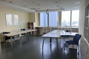 комерційна за адресою Дегтярівська вул., 53