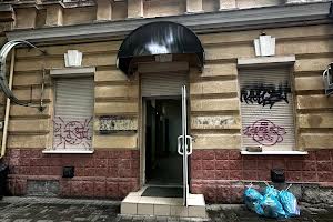 коммерческая по адресу Ивана Франко ул., 27