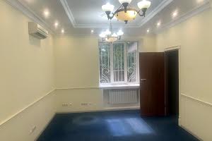 комерційна за адресою Лесі Українки бульв., 6