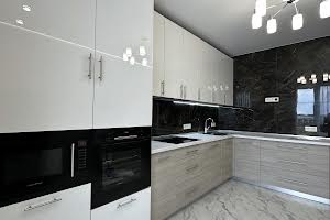 квартира за адресою Росьова вул., 18а