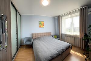 квартира за адресою Бориспільська вул., 6