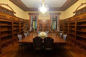 комерційна за адресою Золотоворітська вул., 2-А