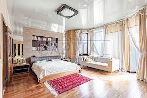 будинок за адресою Богатирська вул., 30