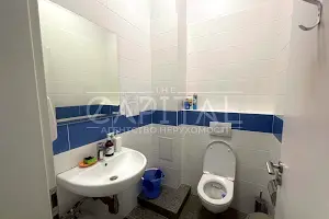 комерційна за адресою Київ, Практична вул., 2