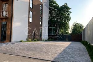 комерційна за адресою 32-га Садова вул., 1