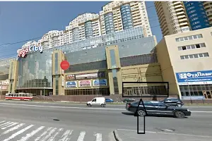 комерційна за адресою Харківське шосе, 19