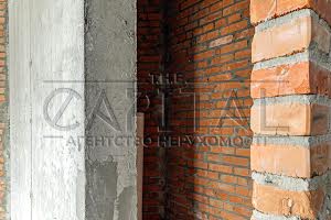 комерційна за адресою Мальовнича вул., 3