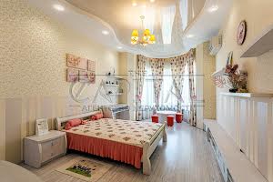 будинок за адресою с. Віта-поштова, Звенигородська вул., 1