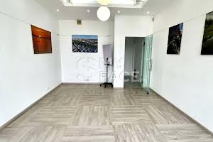 комерційна за адресою Кловський узвіз, 7a