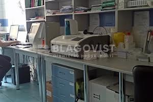 комерційна за адресою Почайнинська вул., 70
