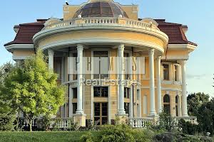 будинок за адресою с. Лісники, Вітряні Гори вул.