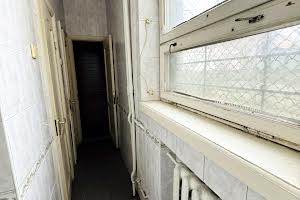 комерційна за адресою Оболонська вул., 29-А