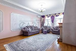 будинок за адресою Святищенська вул.