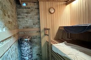будинок за адресою Дніпровська