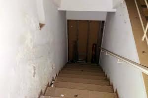 комерційна за адресою Громадянська вул., 5
