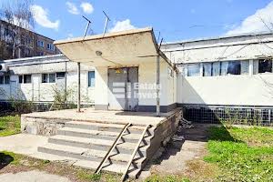 комерційна за адресою Івана Каркача бульв., 75