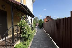 будинок за адресою Дніпровська