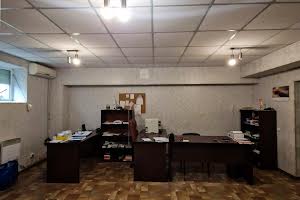комерційна за адресою Амосова пров., 32/2