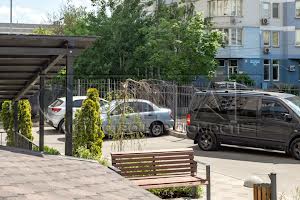 комерційна за адресою Олени Пчілки вул., 7