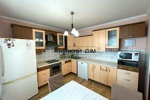 квартира по адресу Драгоманова ул., 8-А