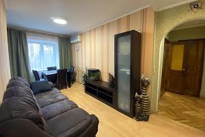 квартира за адресою Кропивницького вул., 16
