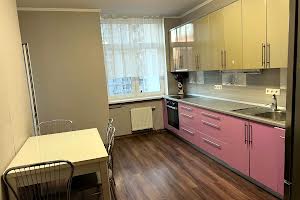 квартира за адресою Анни Ахматової вул., 22
