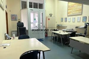 комерційна за адресою Волоська вул., 50/38
