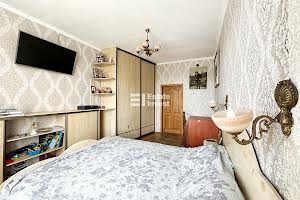 квартира за адресою Кравцова, 4