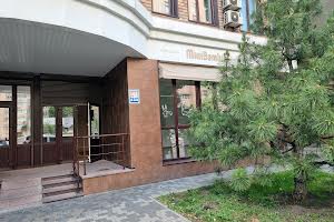 комерційна за адресою Казимира Малевича вул. (Боженка), 48