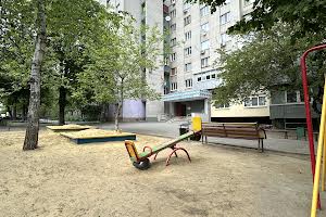 квартира за адресою Байрона просп., 41-А