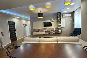 квартира за адресою Сухумська вул., 11