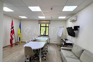 комерційна за адресою Лисенка вул., 2-А