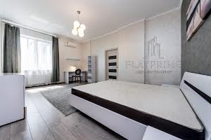 квартира по адресу Кирилло-Мефодиевская ул., 2