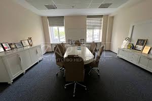 комерційна за адресою Федора Ернста вул., 3б