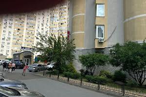 комерційна за адресою Дніпровська набережна вул., 19-А