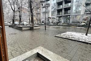коммерческая по адресу Шевченка, 52